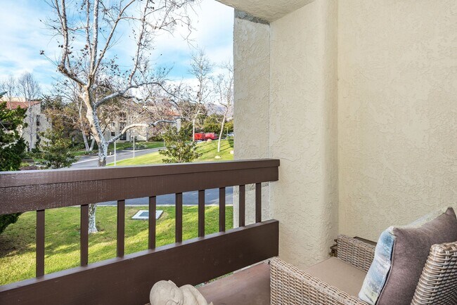 Building Photo - Unfurnished Spacious Montecito Shores 1700...