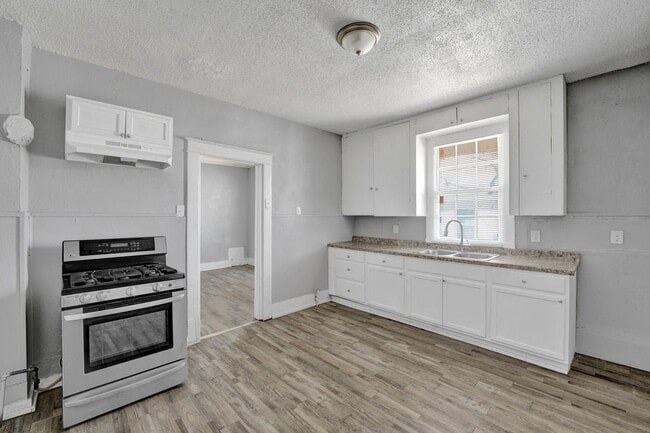 Building Photo - 964 Joseph Pl