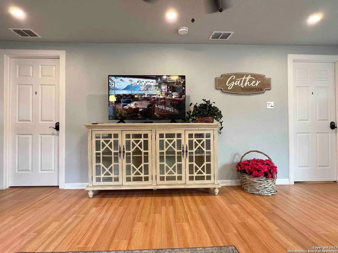 Building Photo - 115 San Salvador Ave