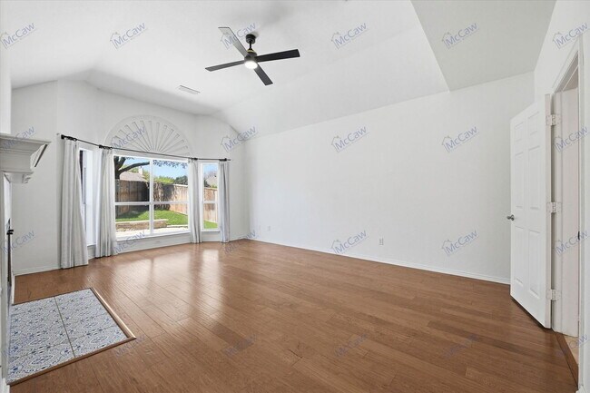 Building Photo - 2701 Stone Creek Dr