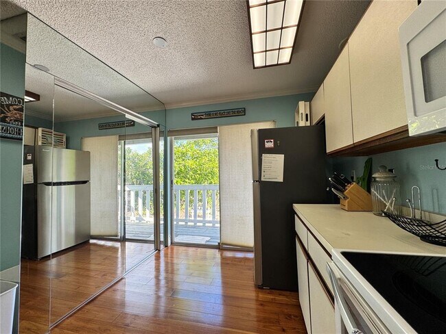 Building Photo - 10443 Waterbird Way