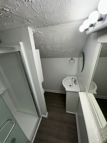 Building Photo - 3974 Maricarr Dr