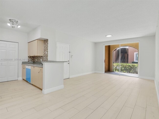 Building Photo - 1235 Reserve Way