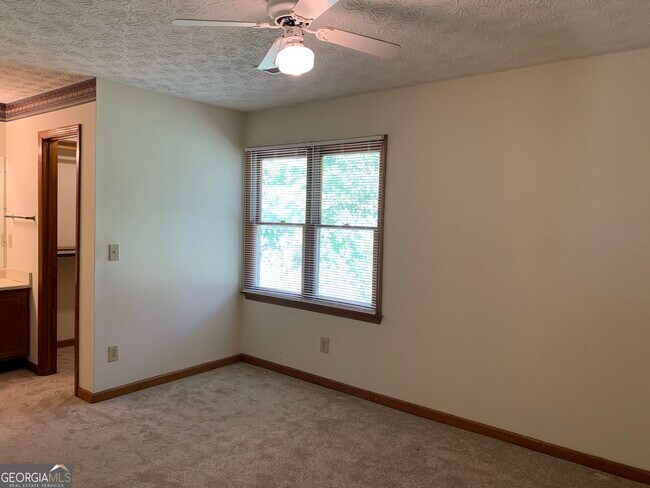 Building Photo - 1103 Booth Ct SW