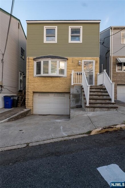 Building Photo - 3506 Givernaud Terrace