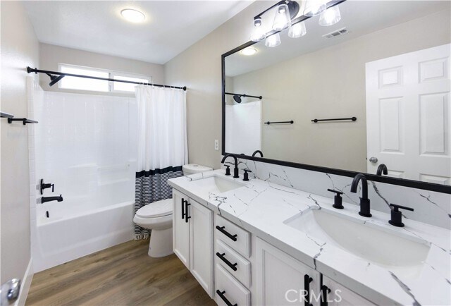 Building Photo - 13640 Silver Stirrup Dr
