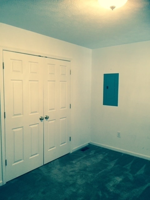 Building Photo - 308 4th St