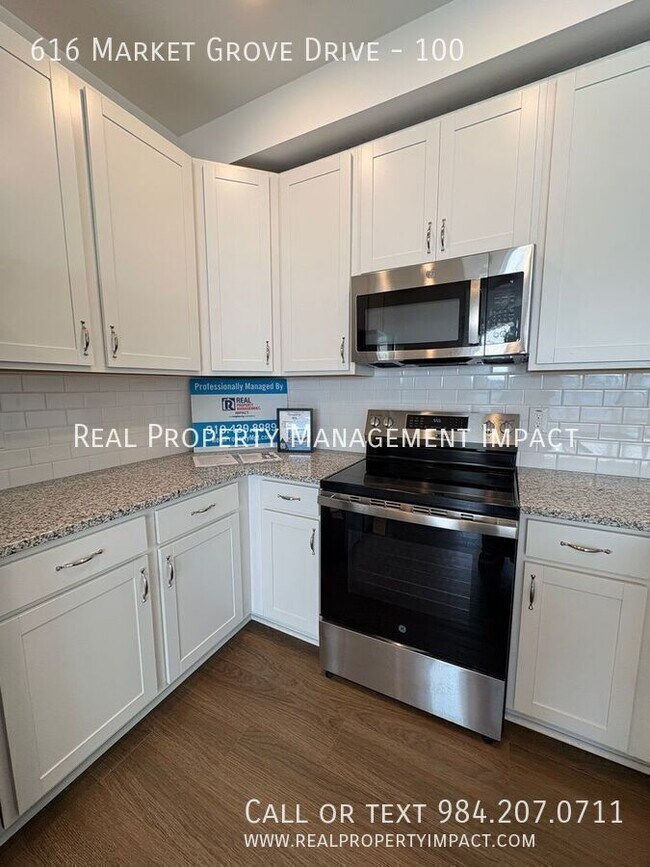 Building Photo - 616 Market Grove Drive-100