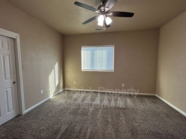 Building Photo - 592 Cadiz Ct