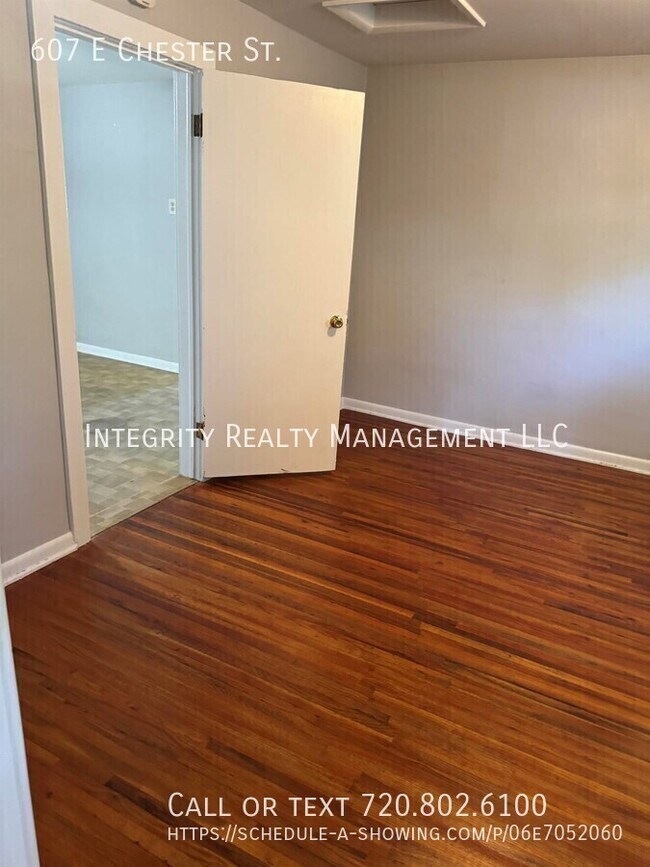 Building Photo - 607 E Chester St