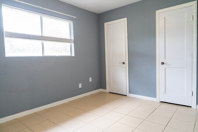 Building Photo - 12803 Segrest Dr