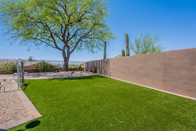 Building Photo - 10835 E Acacia Dr