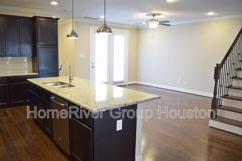 Building Photo - 215 Kendrick Pines Blvd