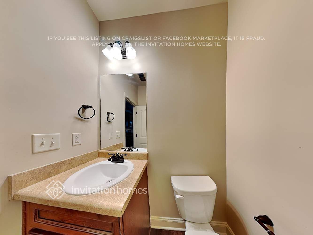 Building Photo - 193 Fairway Dr