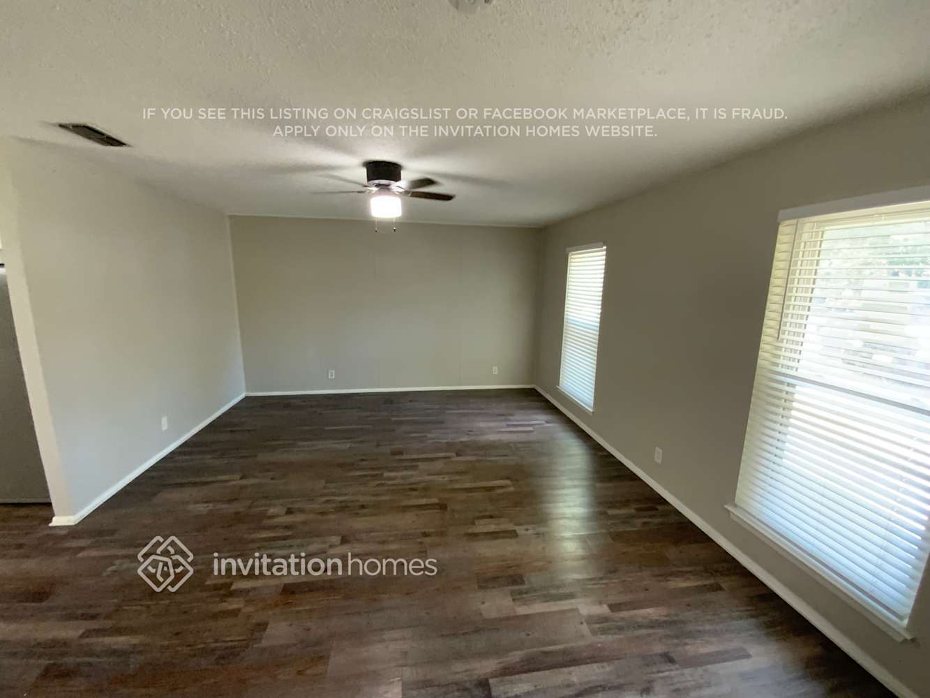 Building Photo - 2805 Ladona Dr