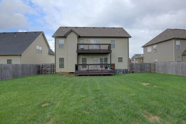 Building Photo - Chinook