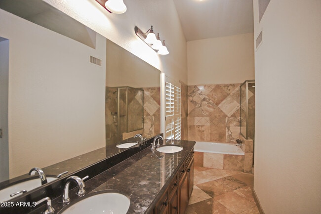 Building Photo - 10575 E Mission Ln