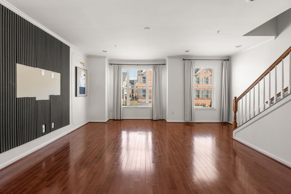 Building Photo - 8020 Ravenclaw Rd