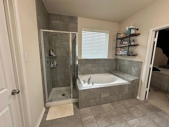 Building Photo - Alluvial Cir
