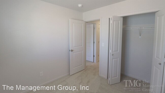 Building Photo - 3 br, 2.5 bath House - 2255 NE 118th Place