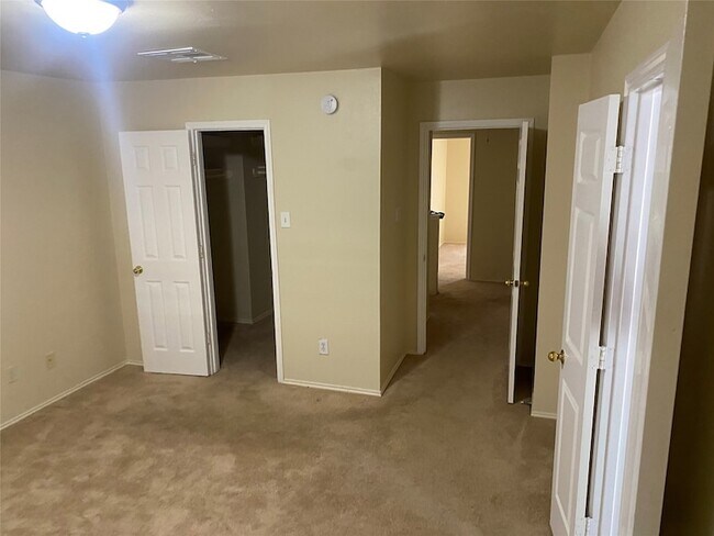 Building Photo - 16631 Spring Glade Dr