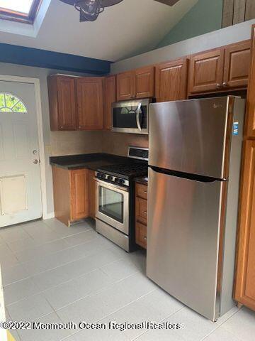 Building Photo - 1404 Unami Ave