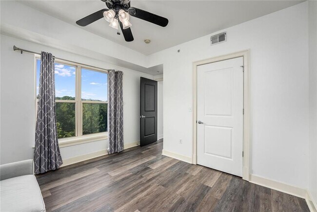 Building Photo - 200 River Vista Drive