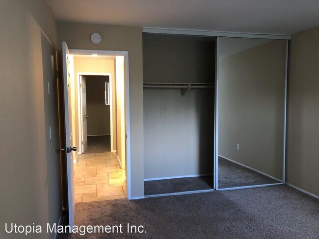 Building Photo - 421 S Mollison Ave