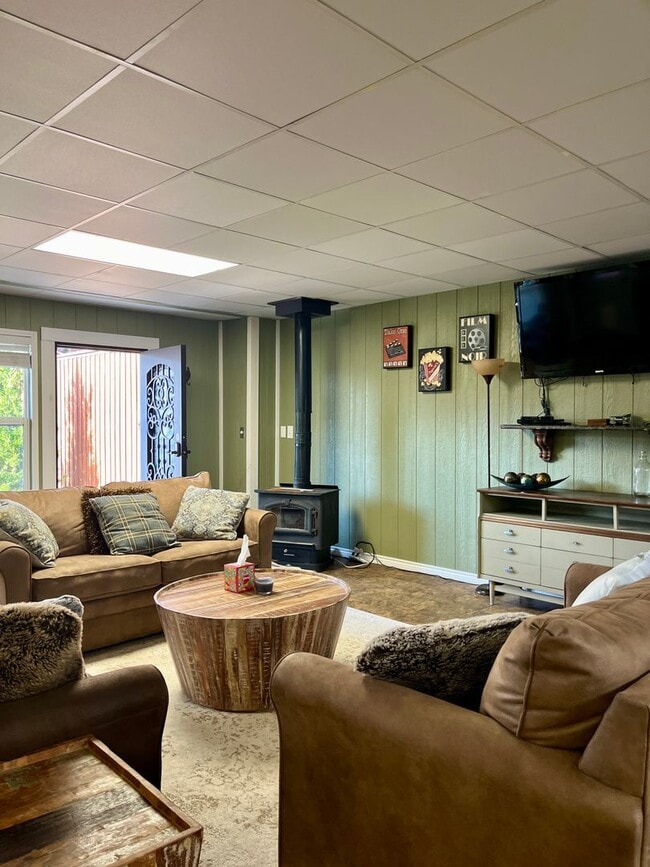 Building Photo - ALL BILLS INCLUDED!!! Studio Apartment - Country Living at its Best - FURNISHED