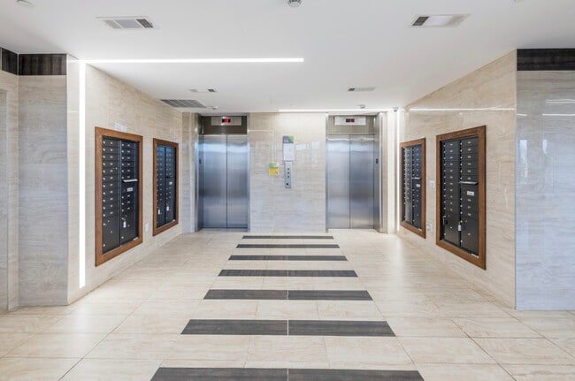 Building Photo - 1505 Commonwealth Ave