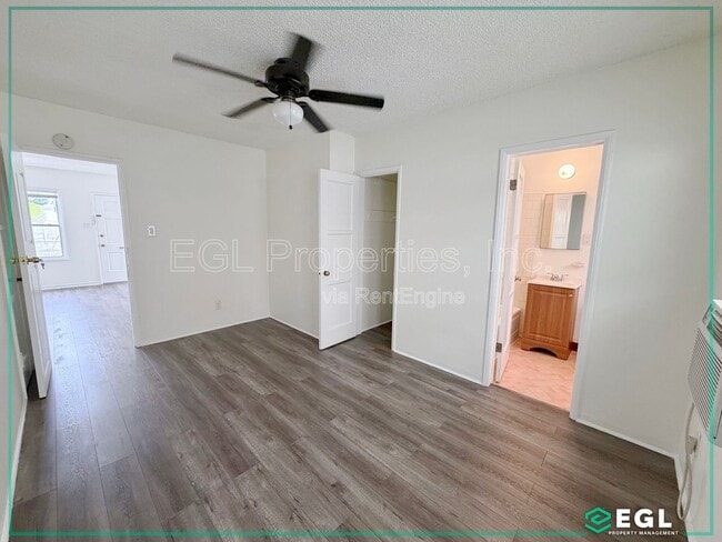 Building Photo - 315 W Queen St