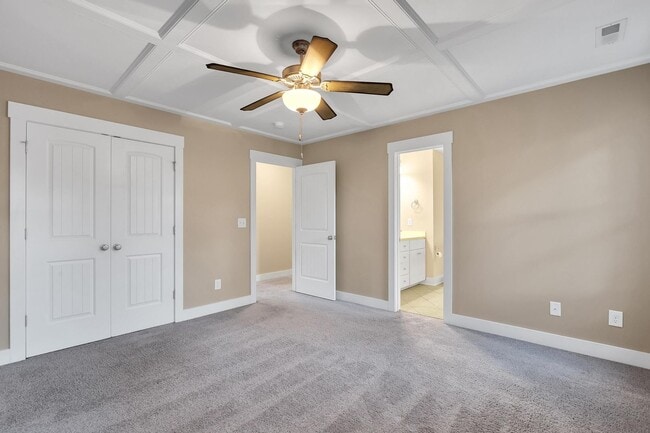 Building Photo - Beautiful 3 Bedroom with bonus in Sneads Ferry