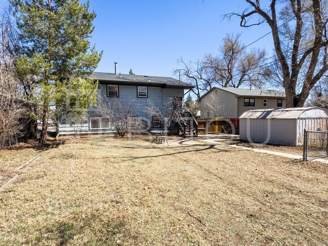 Building Photo - Westside Duplex