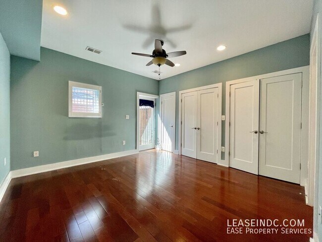 Building Photo - 1004 N Street NW-#1