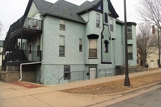 Building Photo - 283-289 Bates Avenue