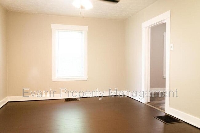 Building Photo - 1532 Bowman Ave