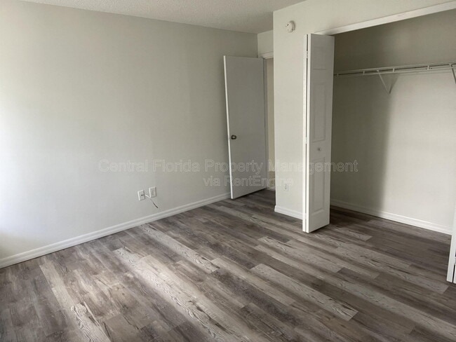 Building Photo - 2972 Talladega Dr