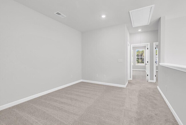Building Photo - 408 Ireland Way