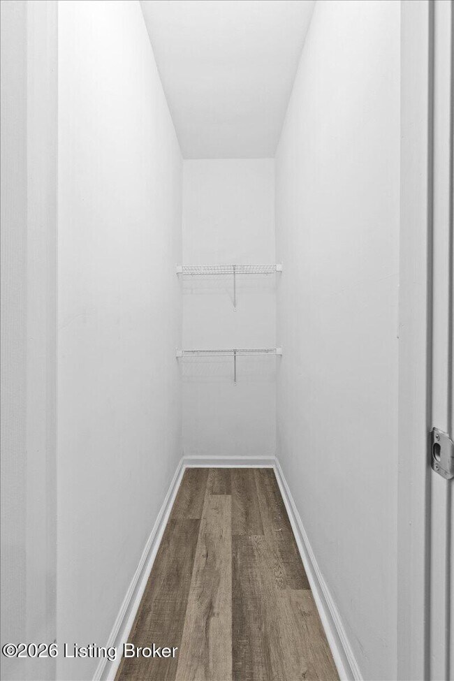 Building Photo - 1018 S 47th St