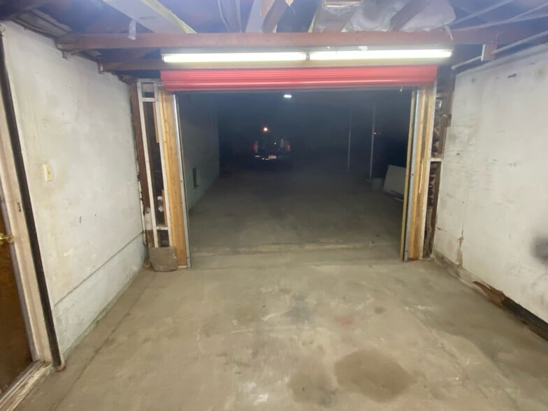 Building Photo - 447 N 600 E