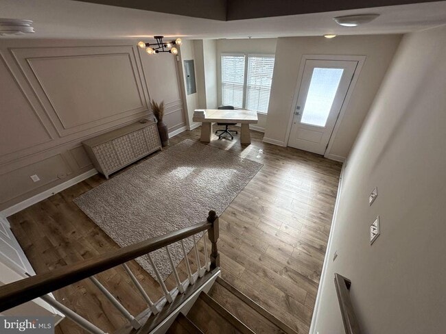 Building Photo - 127 Capital Ct