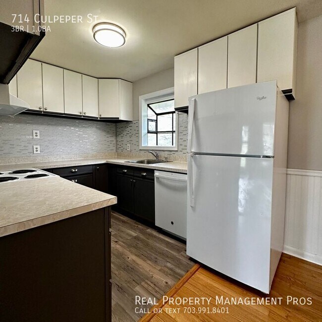 Building Photo - 714 Culpeper St