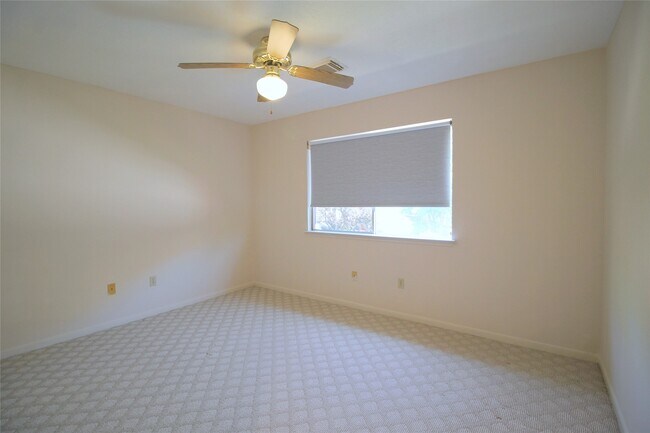 Building Photo - 16326 Brush Meadow Ct