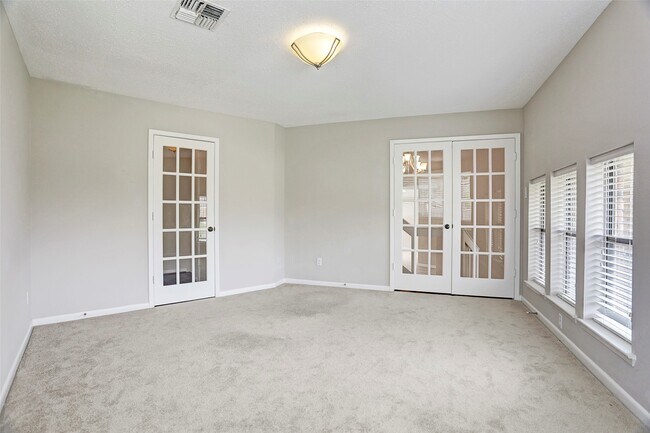 Building Photo - 11530 Ella Lee Dr