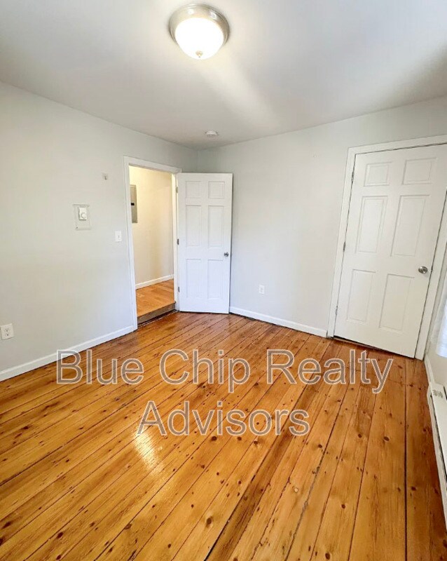 Building Photo - 44-46 South Street