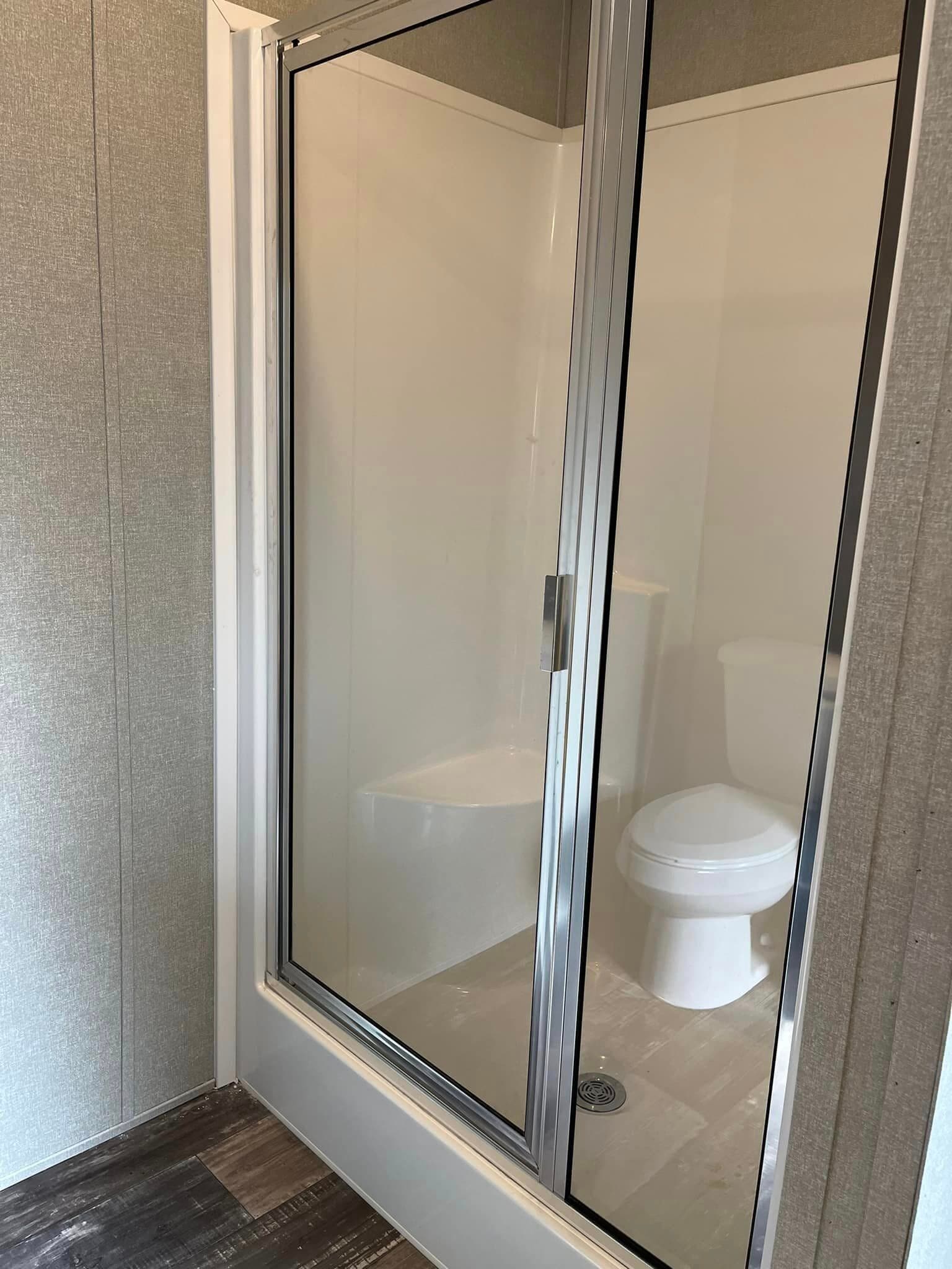 Building Photo - 133 Lillian St