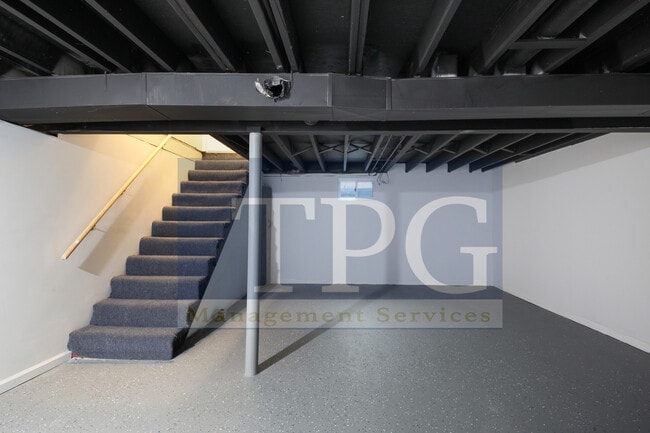 Building Photo - 9410 McKinley St