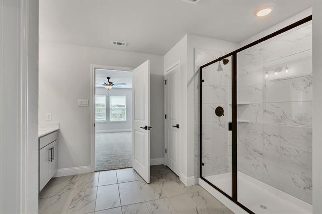 Building Photo - 1718 Zachary Ave