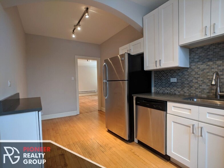 Building Photo - 2315 N Rockwell St