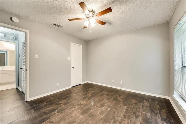 Building Photo - 1204 Harwell Dr